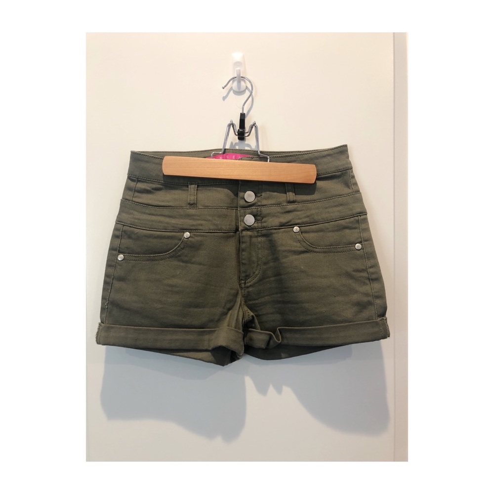 High waisted Olive Green Shorts